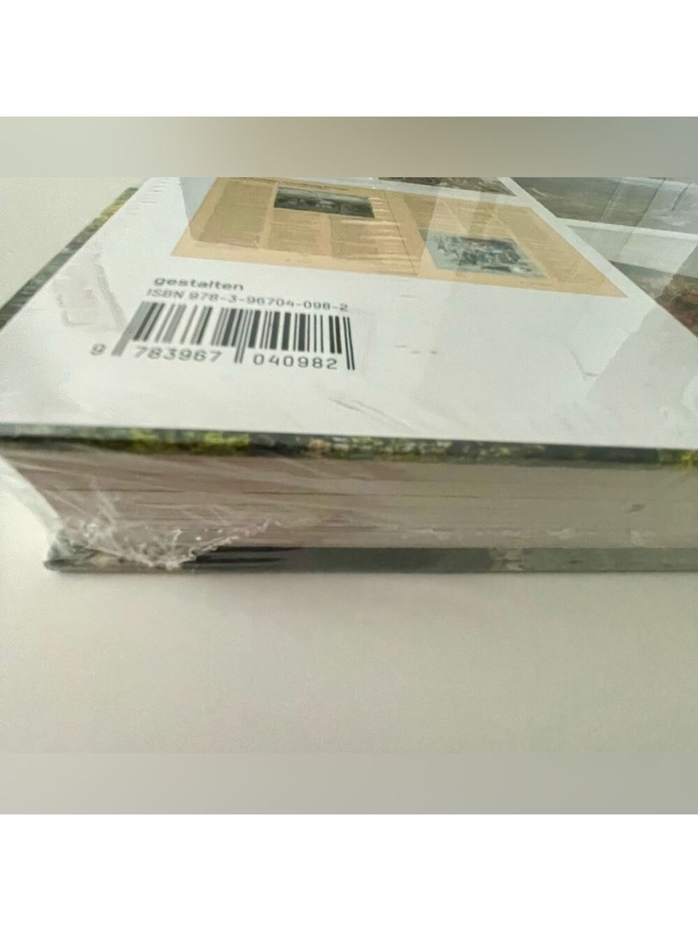 Leaving the Comfort Zone Hardcover Book NWT - Picture 9 of 12